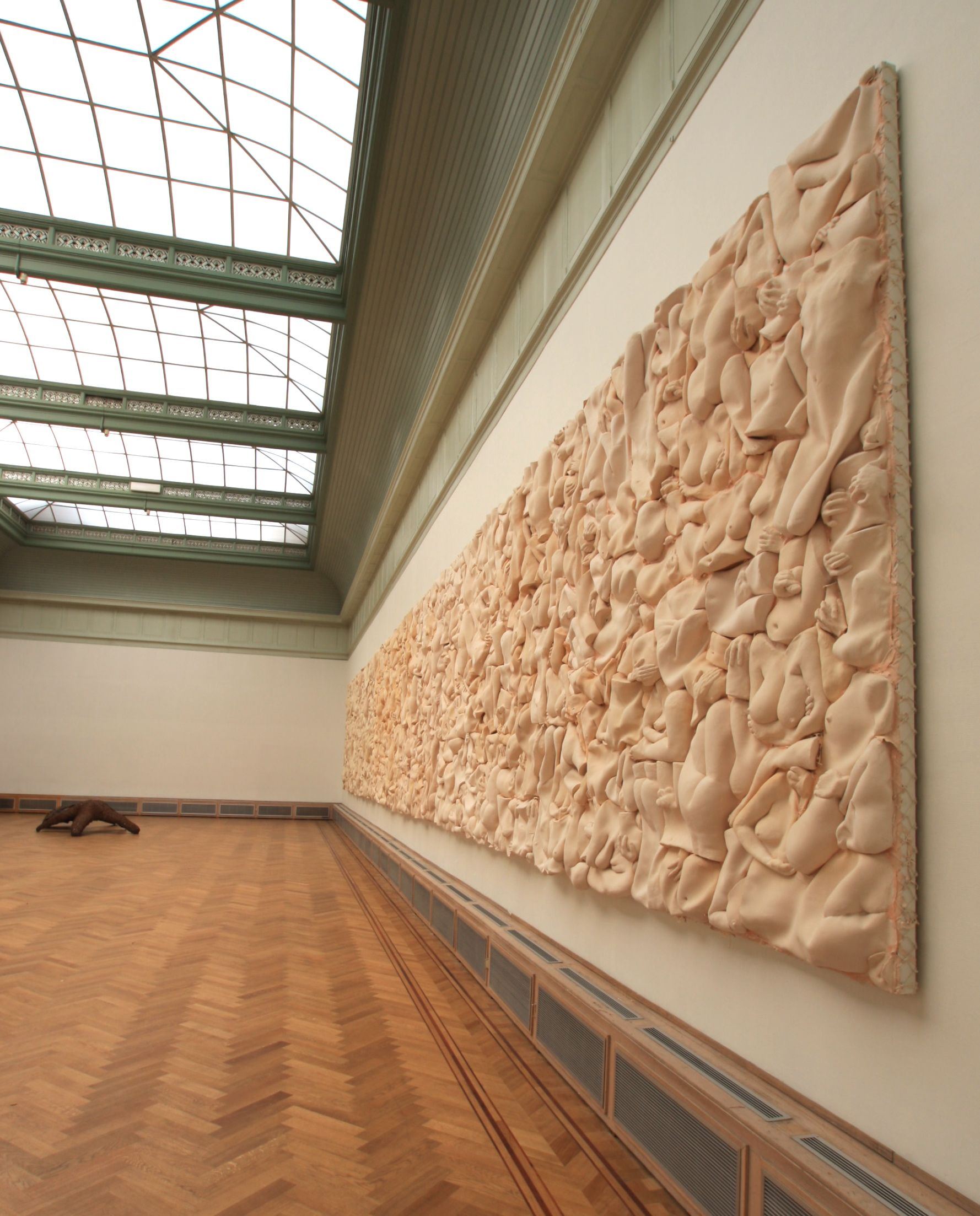 Latex tapestry sculpture marisja smit 3d art naked bodies 